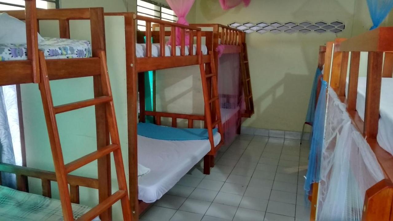 Rumah Singgah Манадо Экстерьер фото